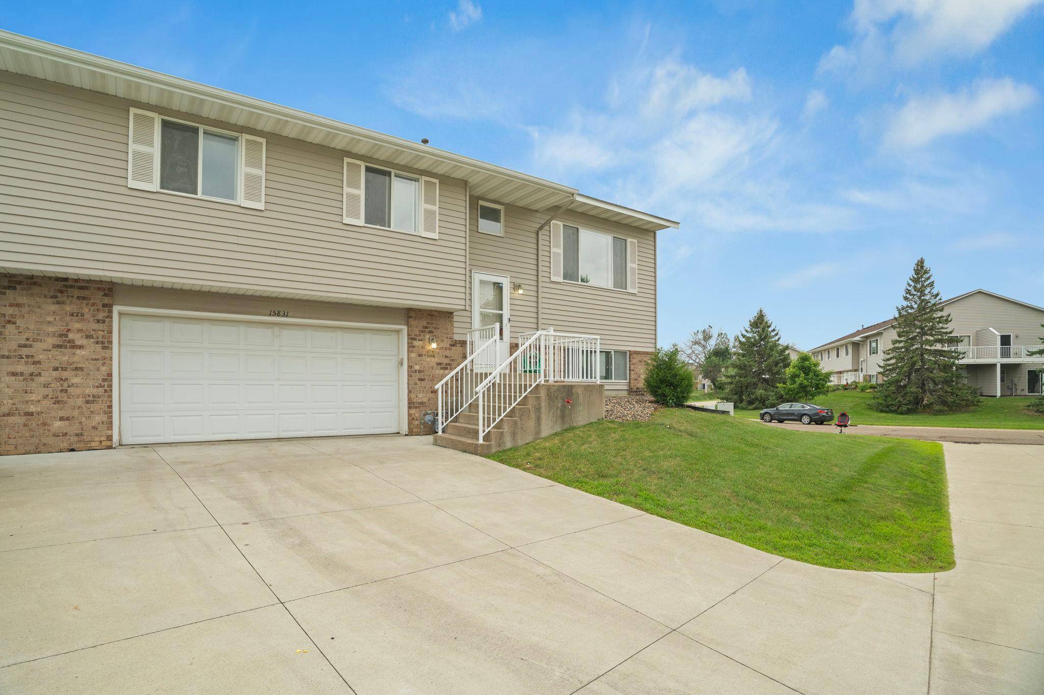 15831 Gooseberry WAY, Apple Valley, MN 55124