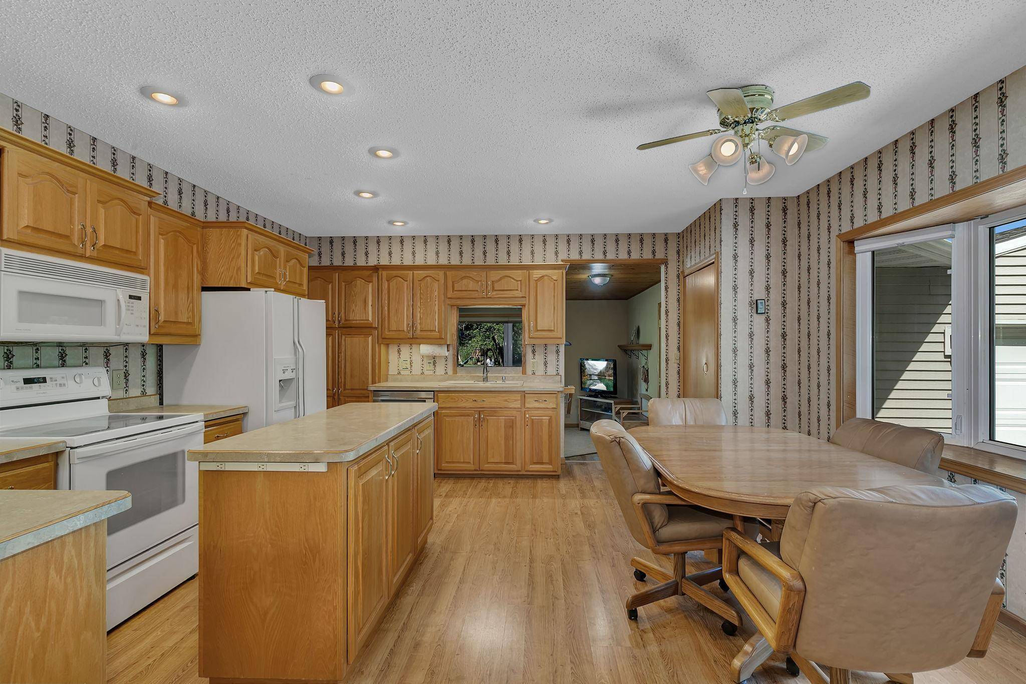 21 Traverse RD, Saint Cloud, MN 56301