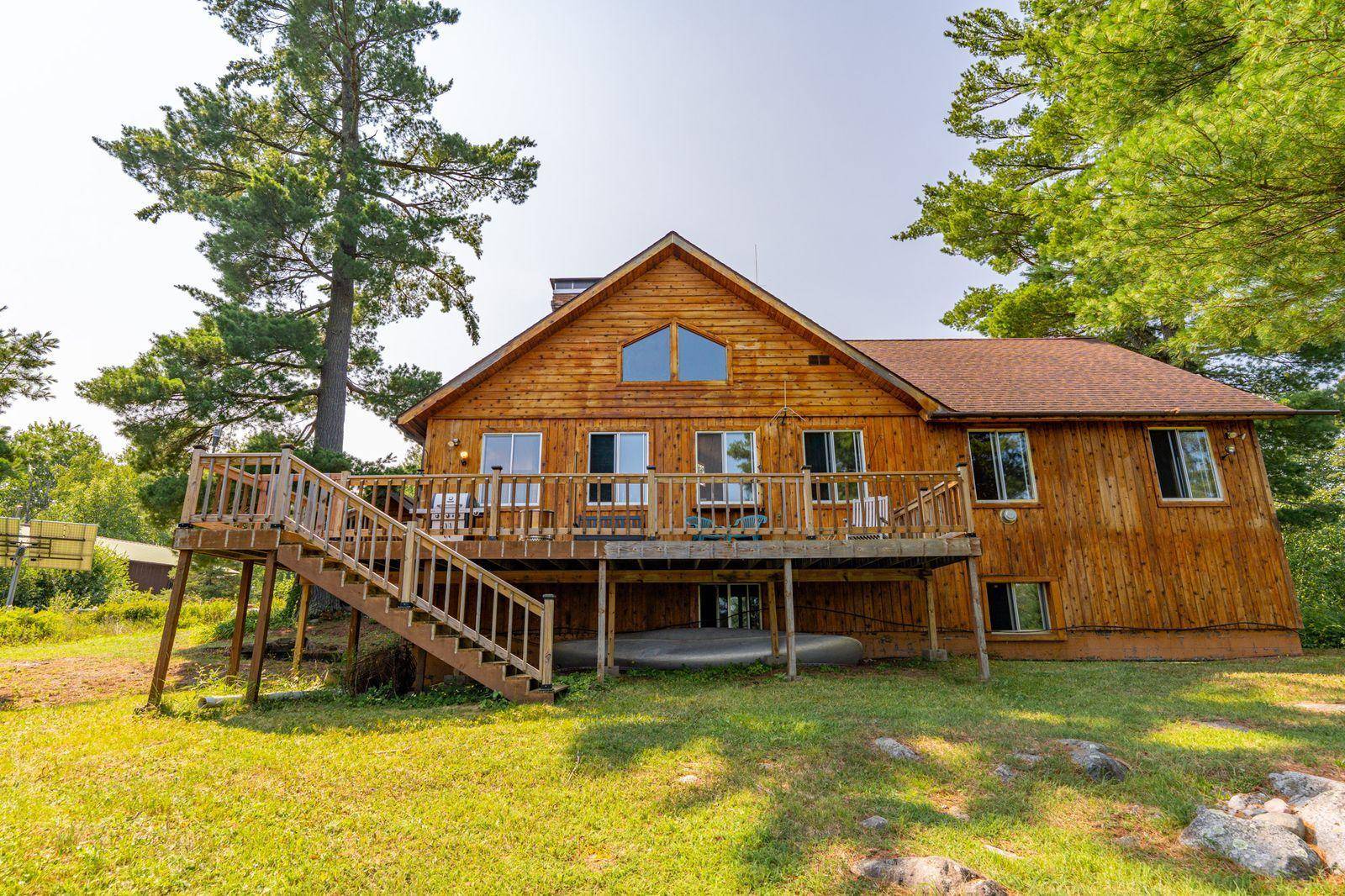953 Kelly TRL, Isabella, MN 55607