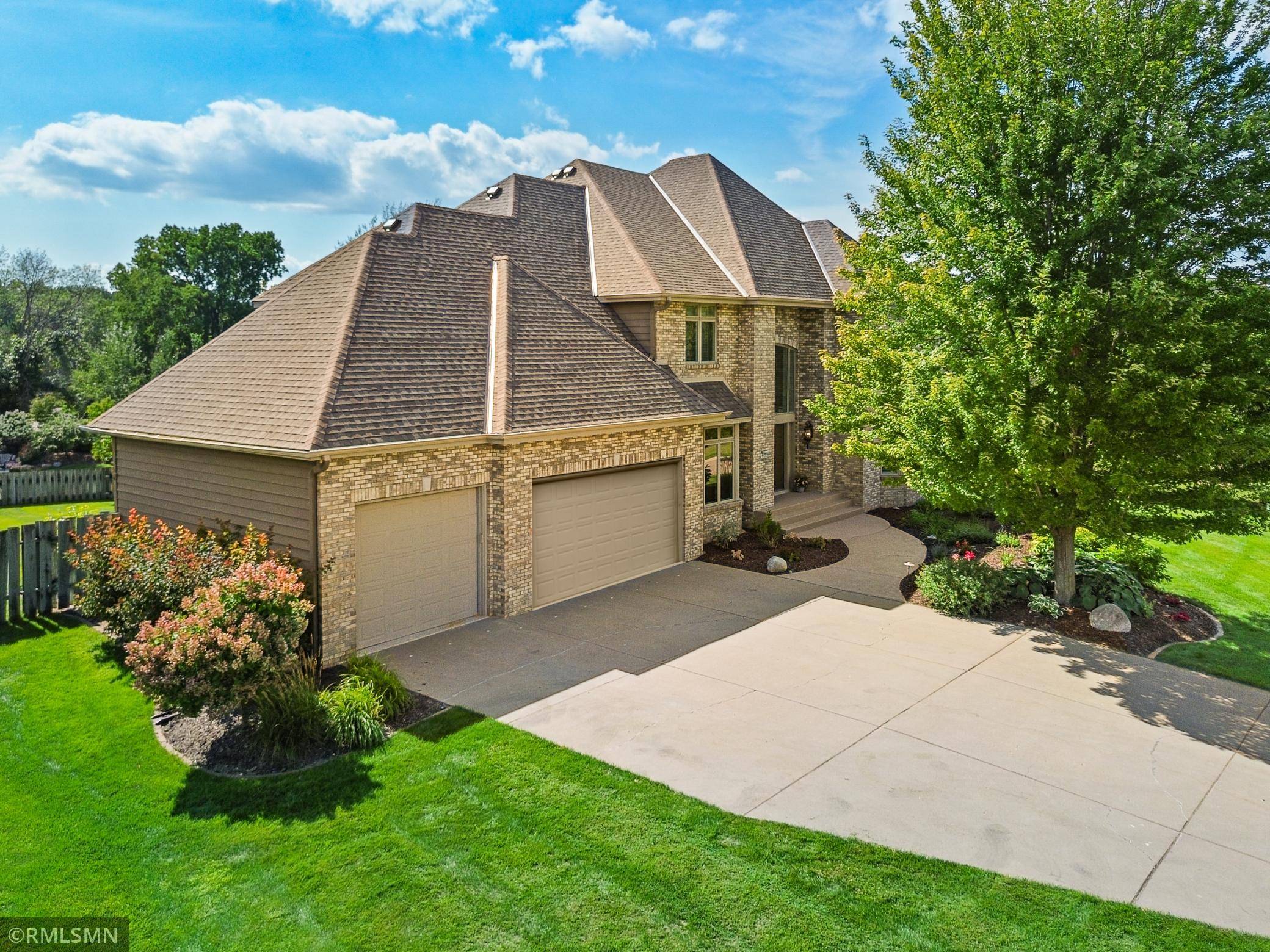 6102 Creek Ridge CT, Minnetonka, MN 55345