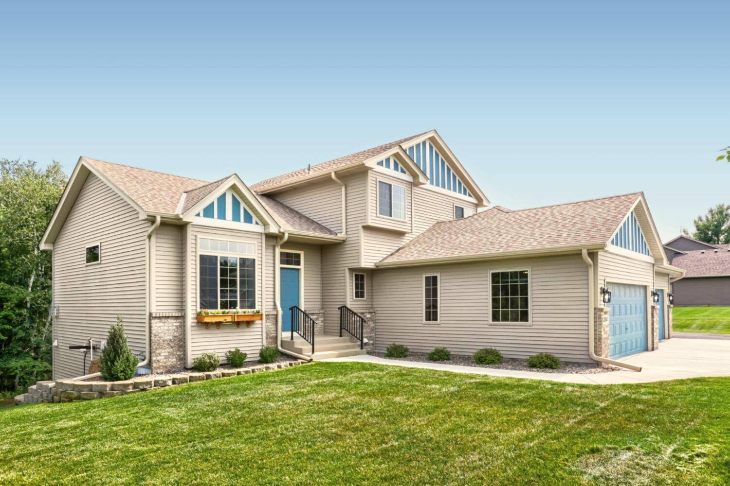 22541 Monroe ST NE, East Bethel, MN 55011
