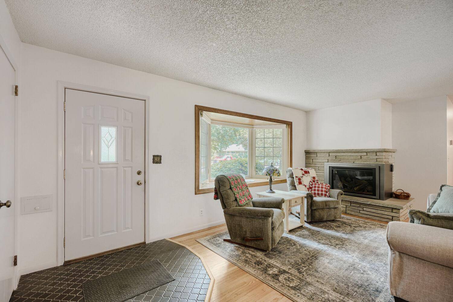 9242 15th AVE S, Bloomington, MN 55425