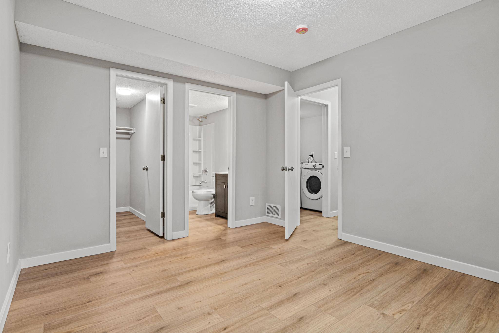 18030 Covington PATH, Minnetonka, MN 55345