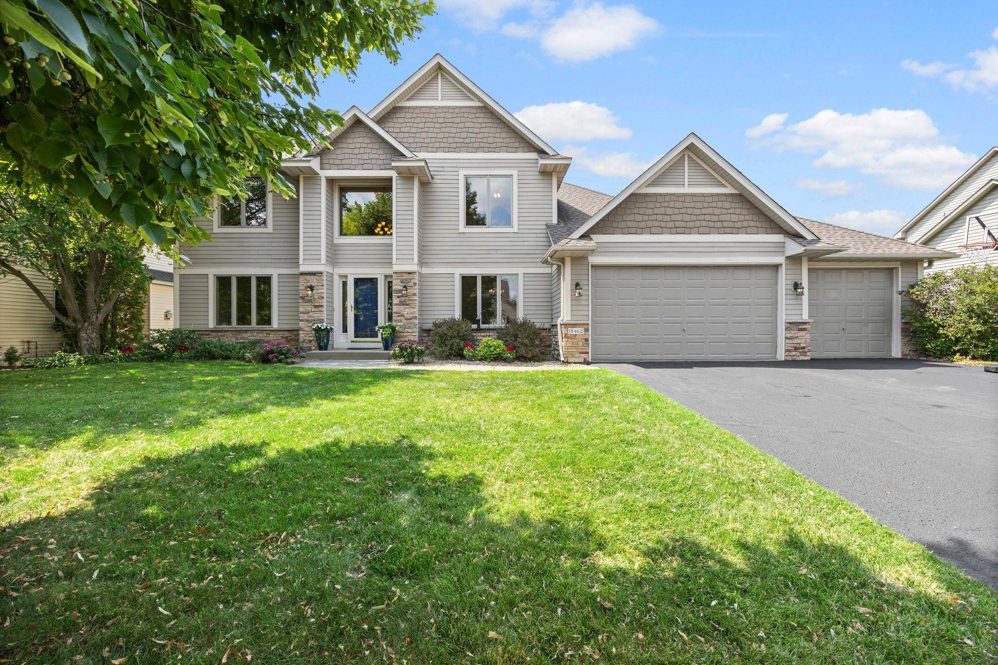 18462 Gladstone BLVD N, Maple Grove, MN 55311