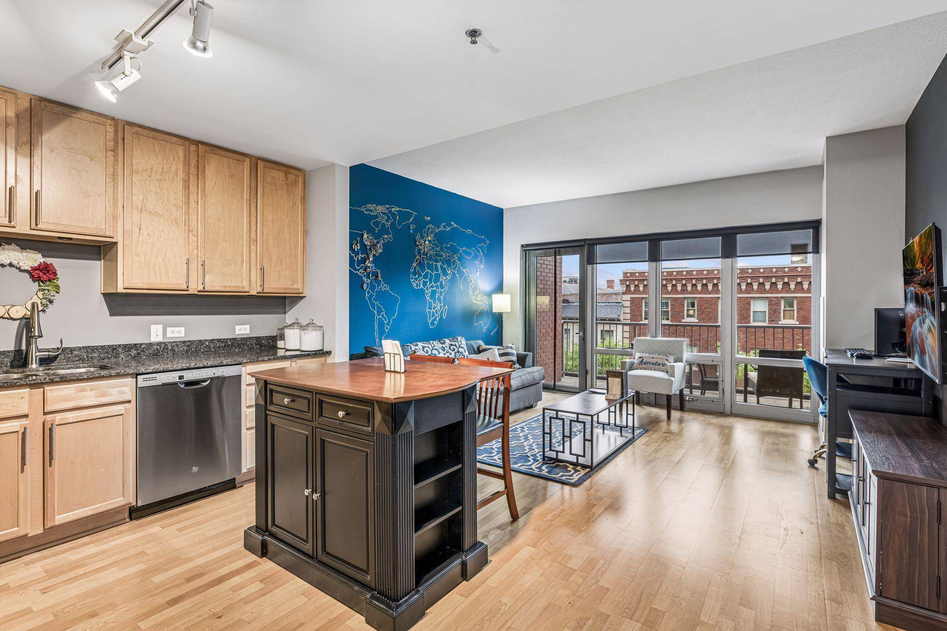 929 Portland AVE #307, Minneapolis, MN 55404