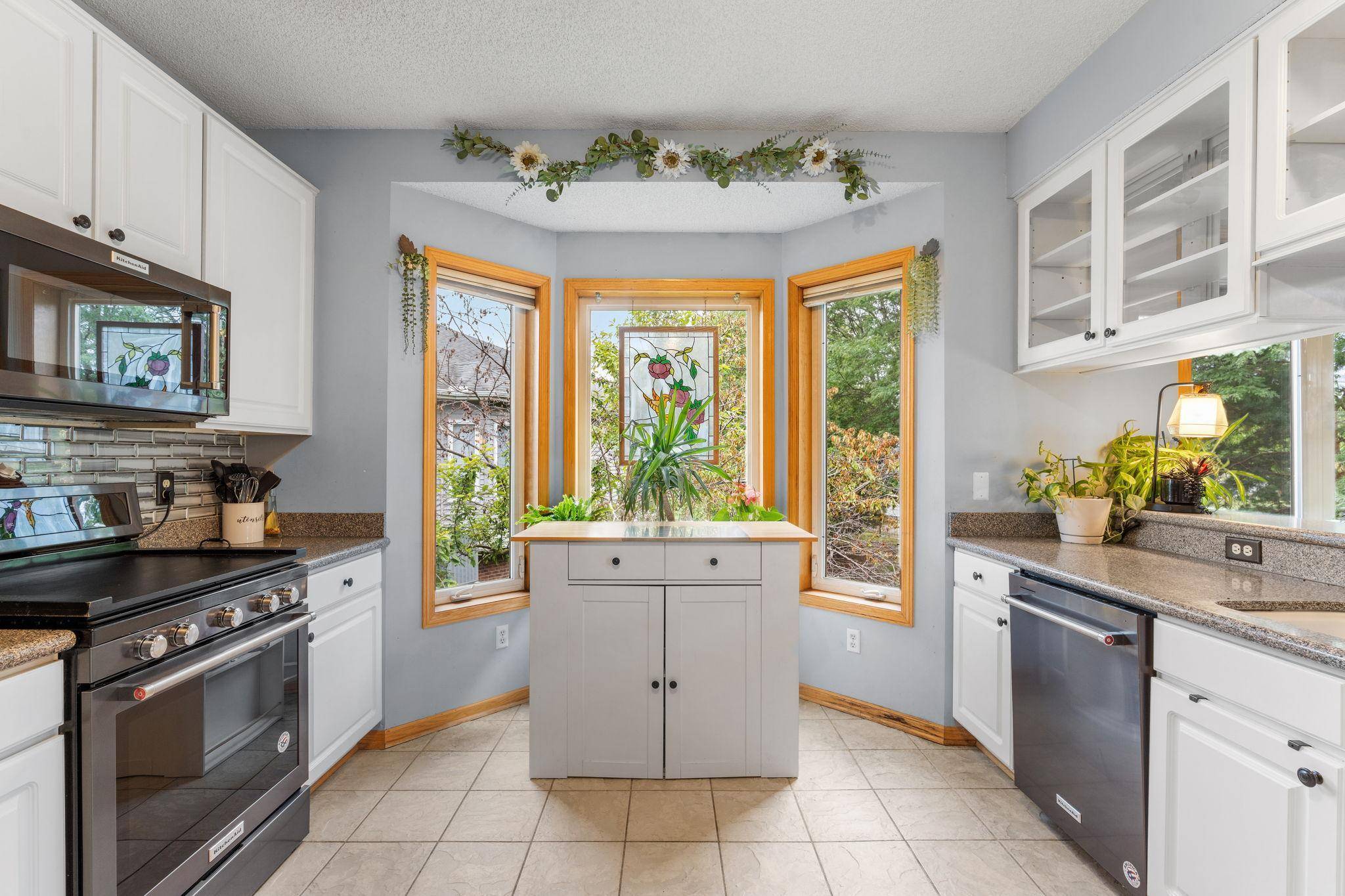 15135 Crestview CIR, Rosemount, MN 55068