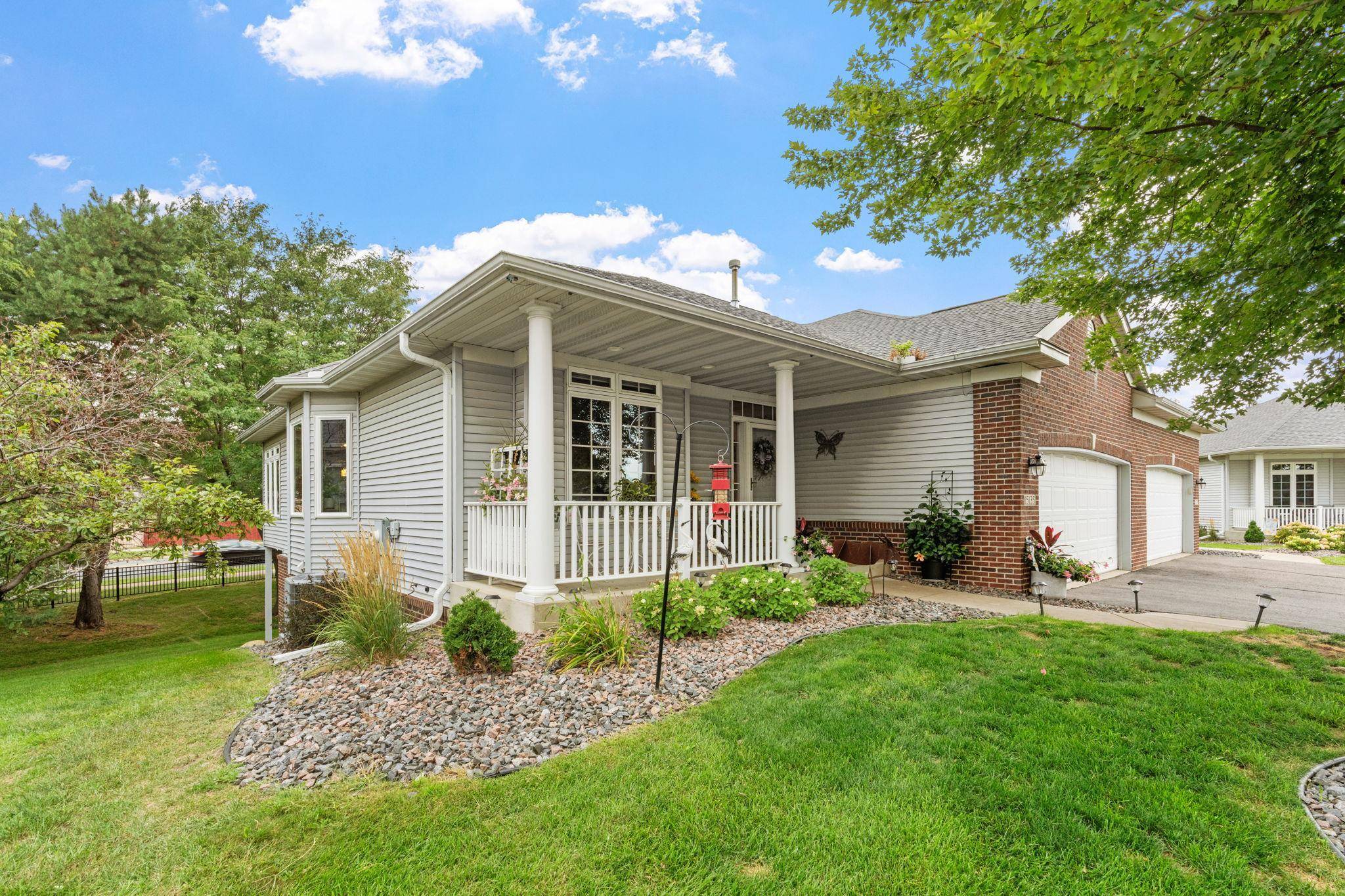 15135 Crestview CIR, Rosemount, MN 55068