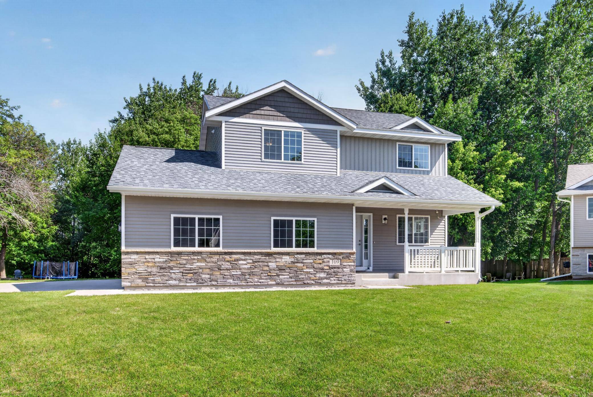 109 Peridot CT, Mankato, MN 56001