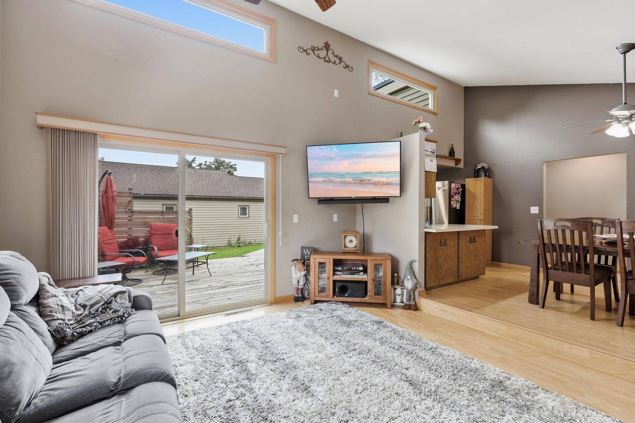 1107 Abbott AVE N, Glencoe, MN 55336