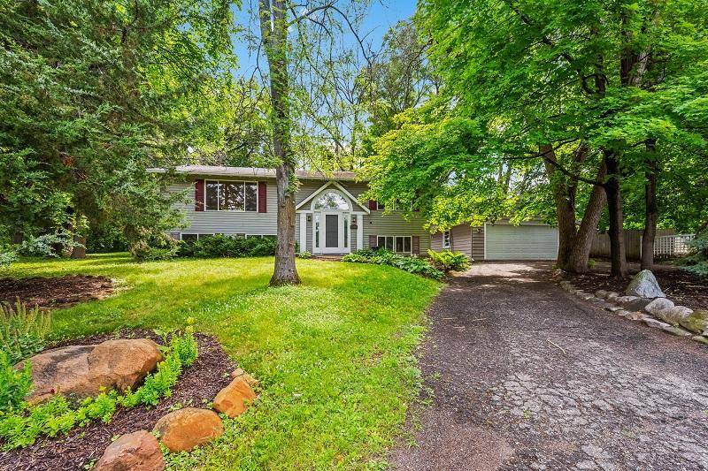 5200 Greenwood Circle, Greenwood, MN 55331