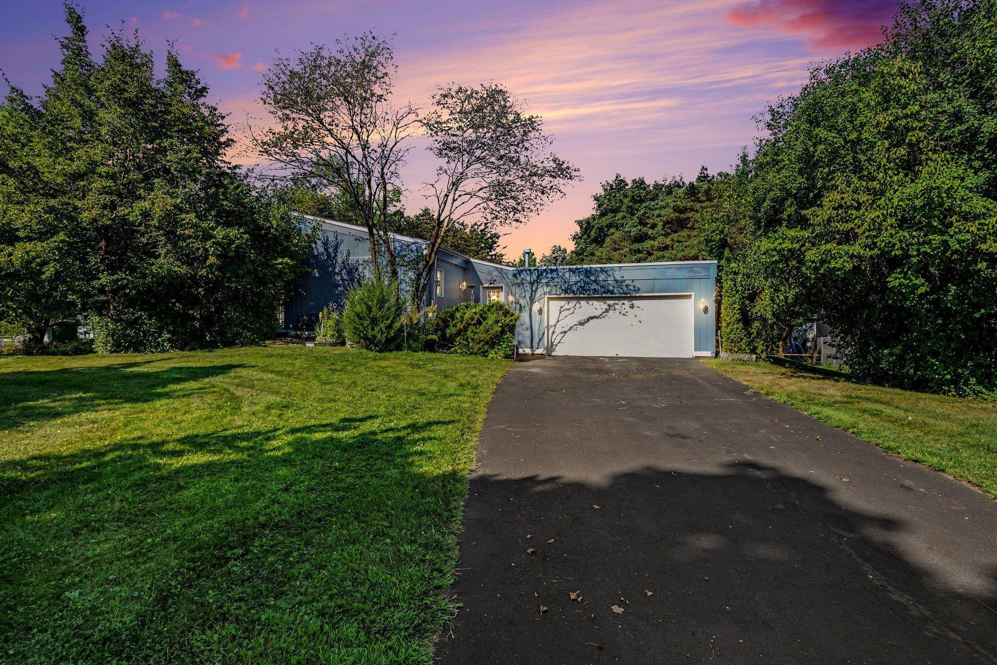 1852 Kennedy CT, Northfield, MN 55057