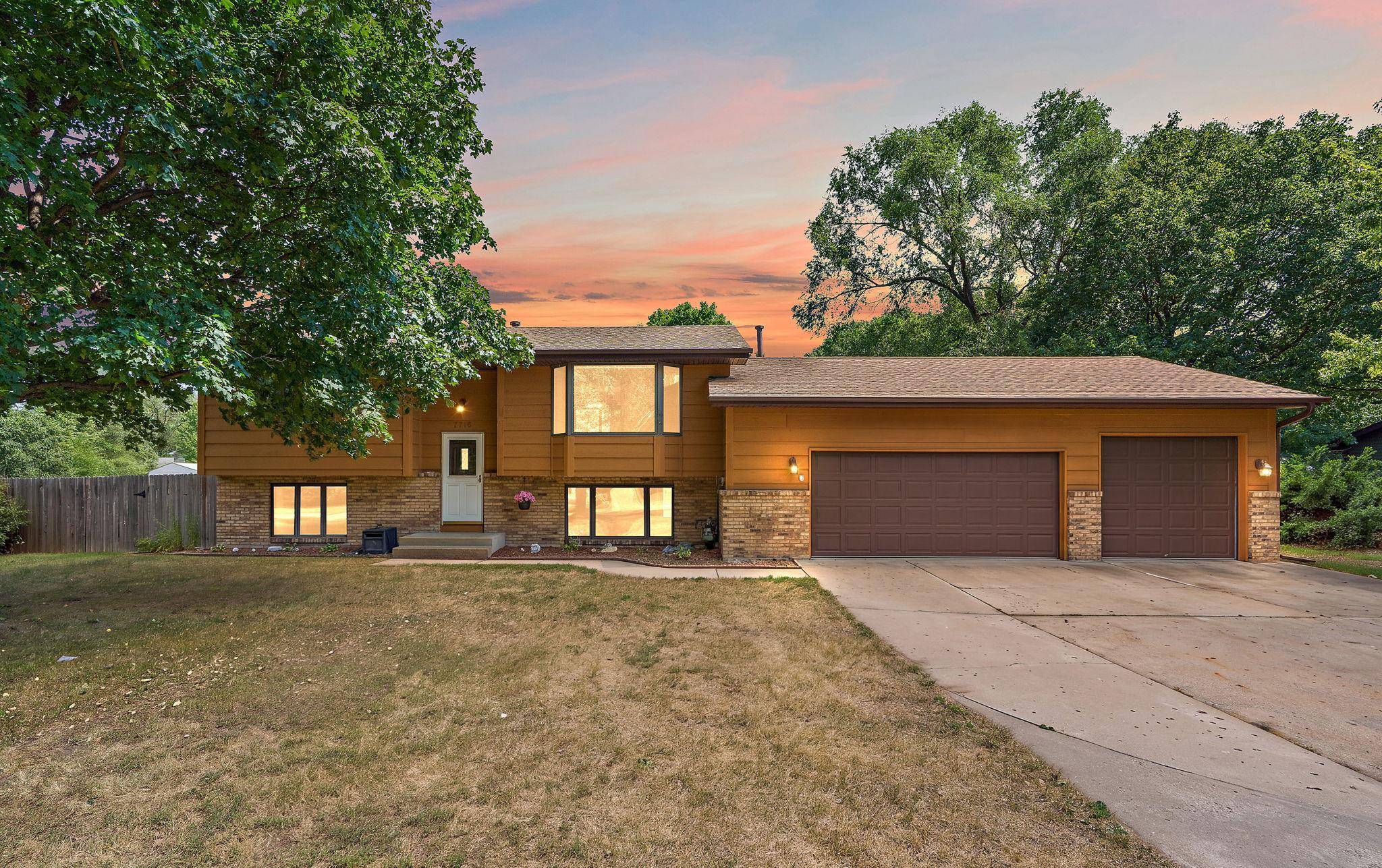 7716 Humboldt AVE N, Brooklyn Park, MN 55444