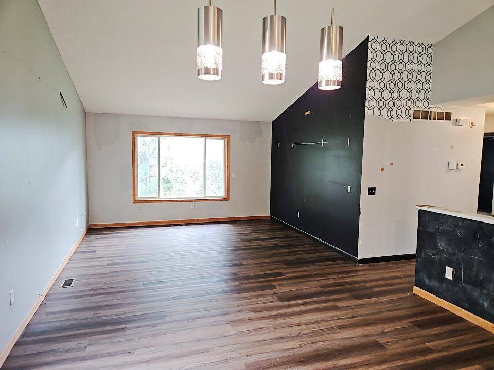 388 107th LN NW, Coon Rapids, MN 55448