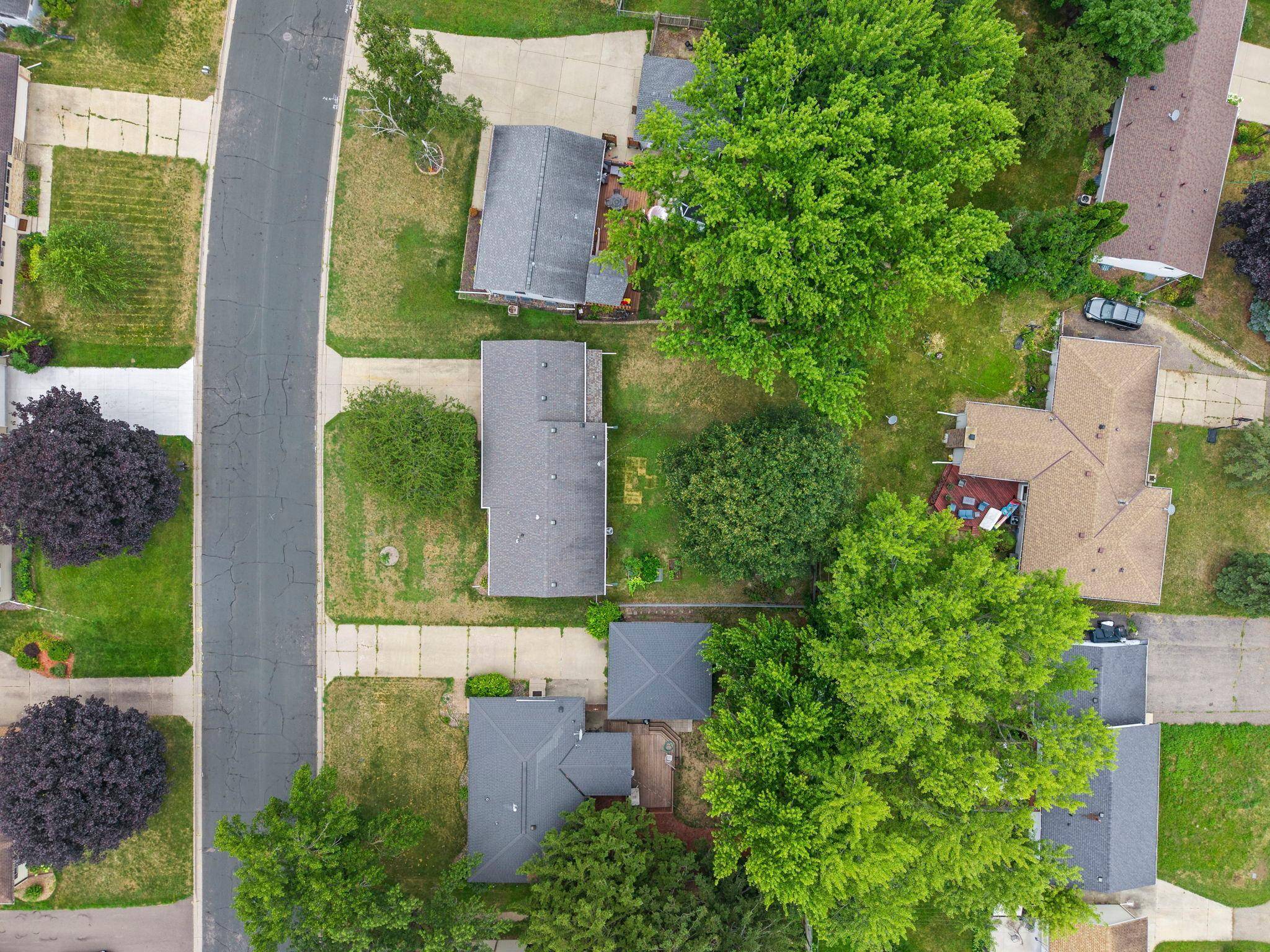 2021 Jade LN, Eagan, MN 55122