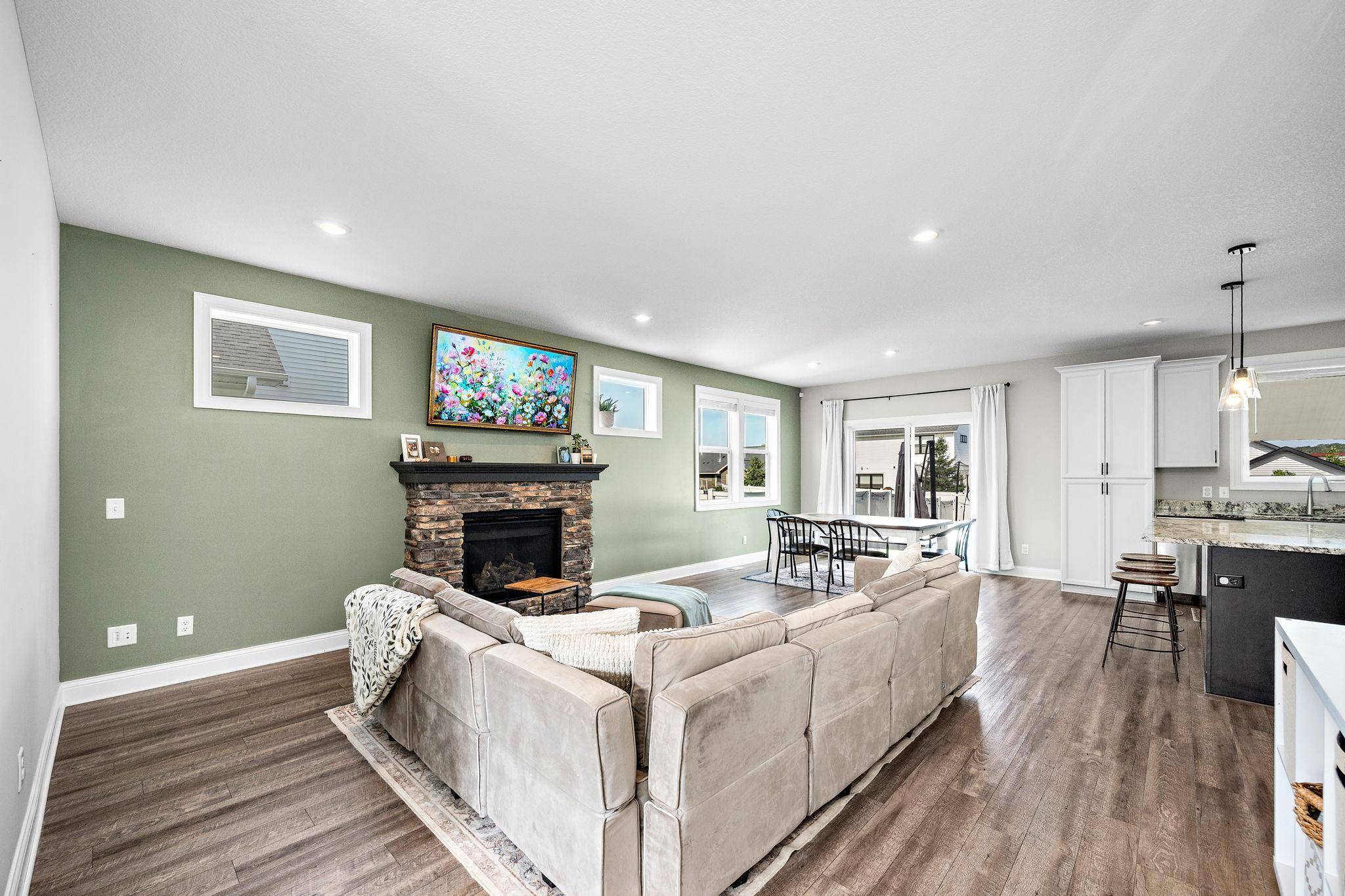 3159 Glasgow ST, River Falls, WI 54022