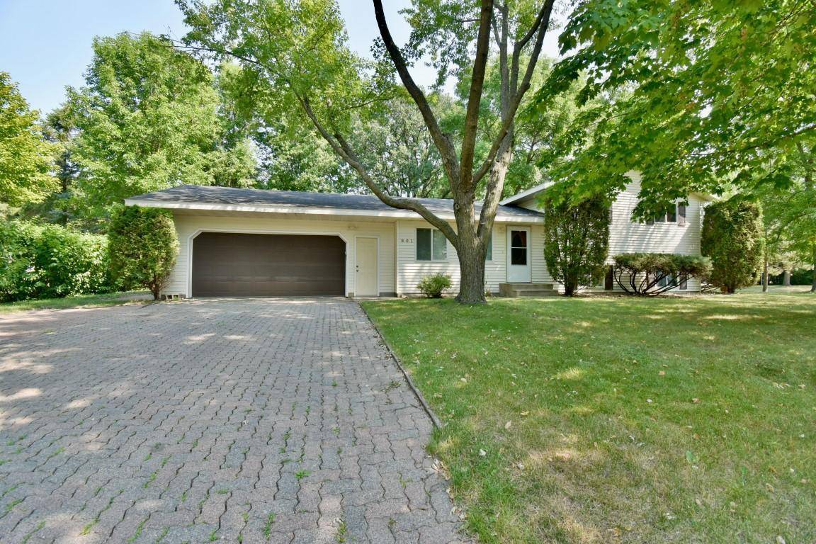 801 Maywood DR, Saint Cloud, MN 56303