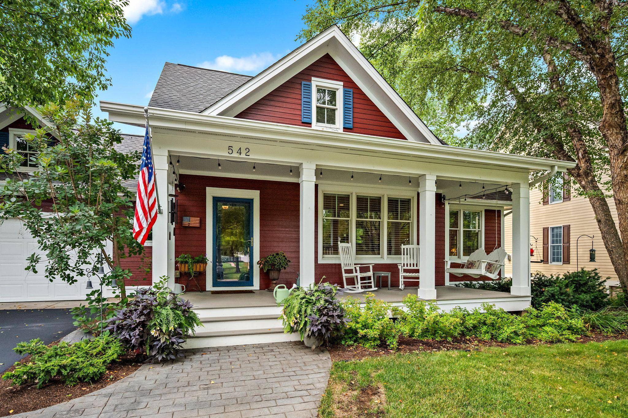 542 Newman TRL, Stillwater, MN 55082