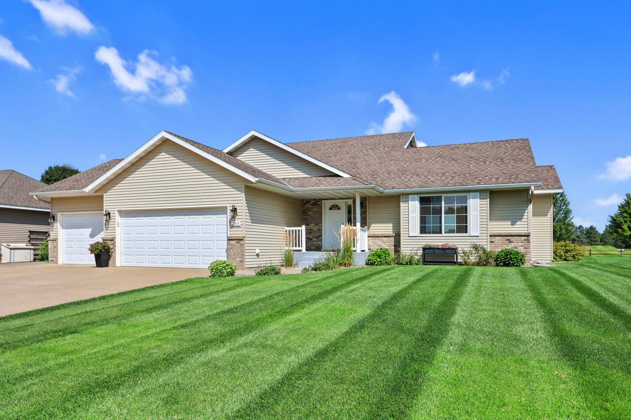 255 86th ST NW, Rice, MN 56367