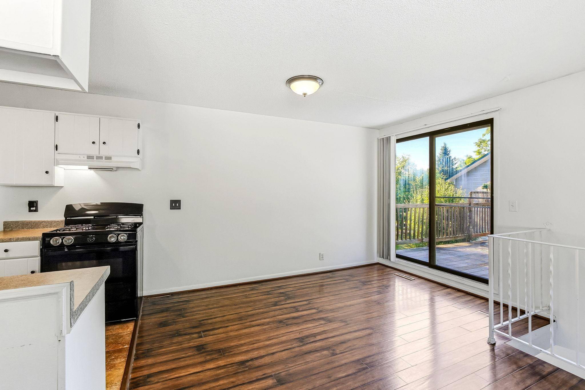 2700 Shenandoah LN N, Plymouth, MN 55447