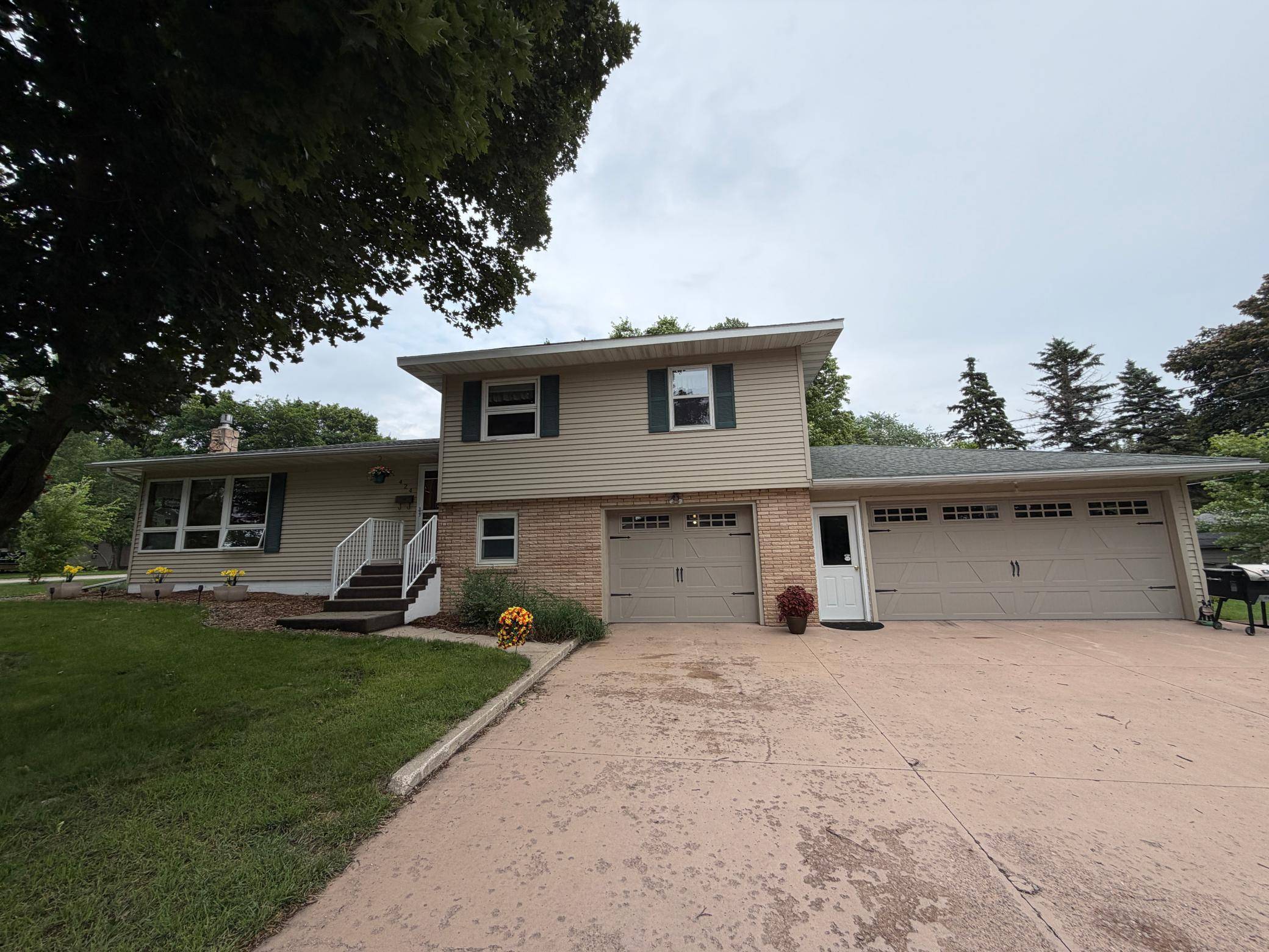 424 S Haven ST, Appleton, MN 56208