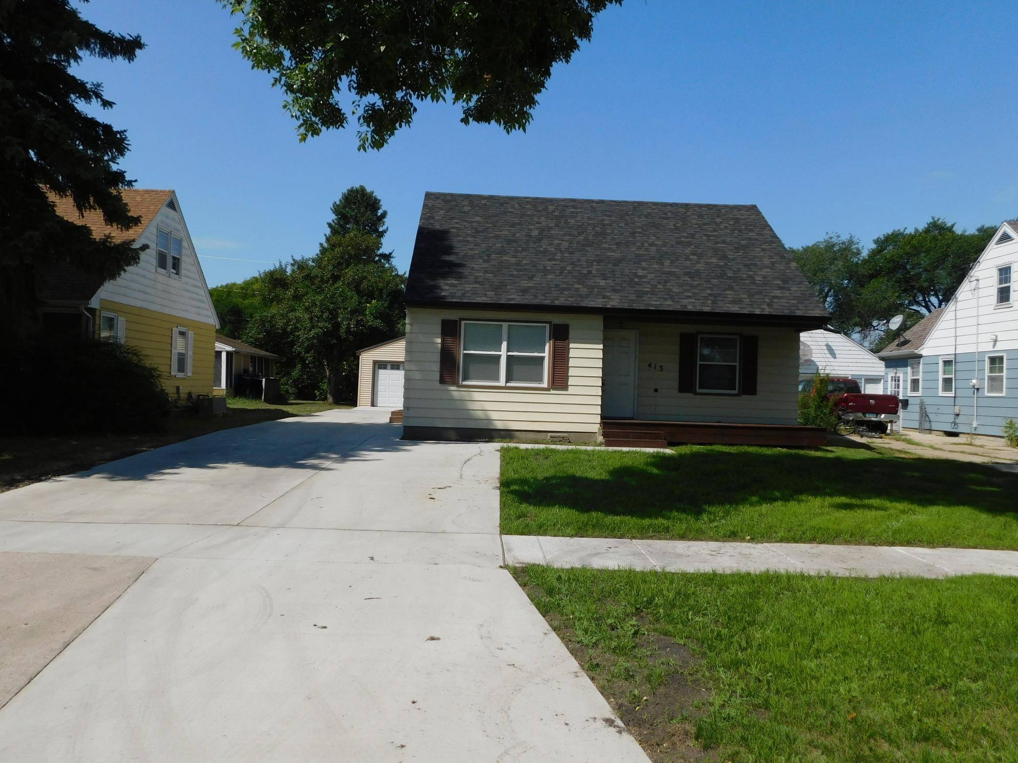 413 22nd ST S, Fargo, ND 58103