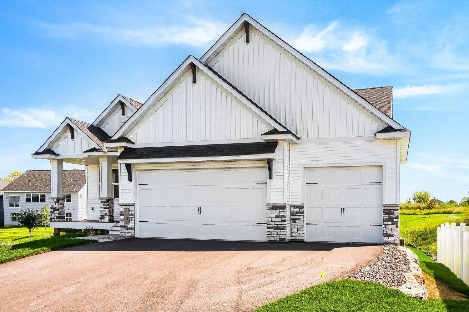 1130 136th ST E, Rosemount, MN 55068