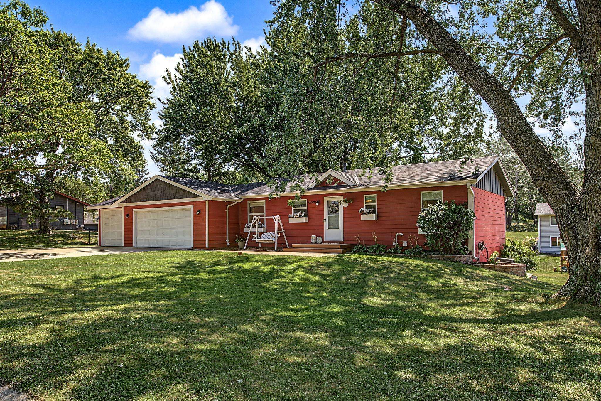 11180 Lower 167th ST W, Lakeville, MN 55044