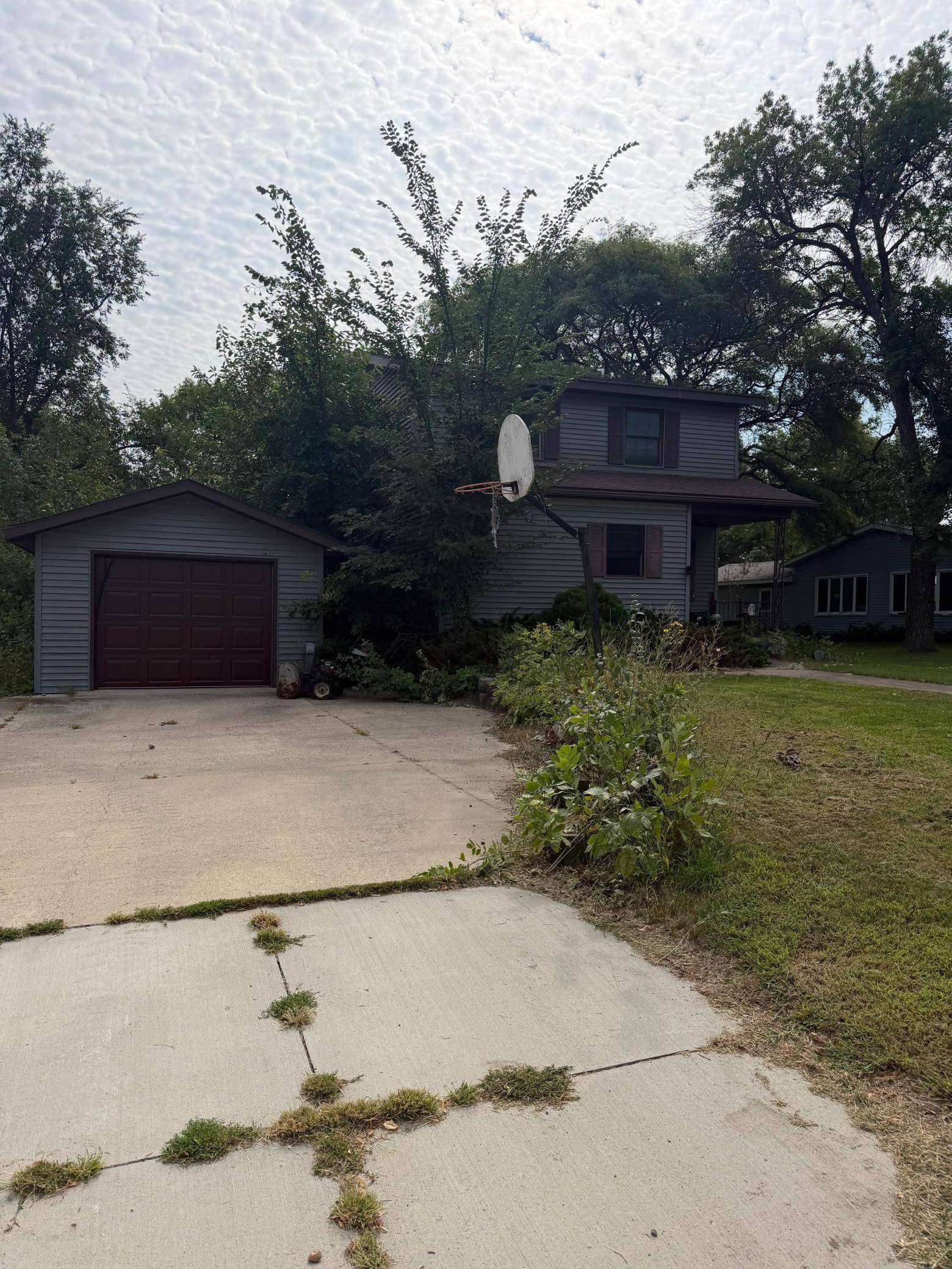 525 1st ST, Dawson, MN 56232