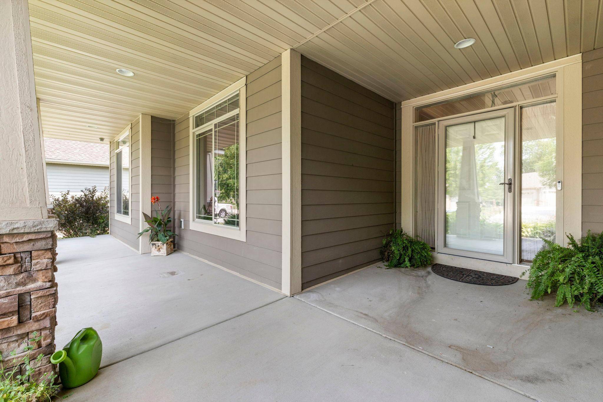 1749 Charleston LN, Waconia, MN 55387