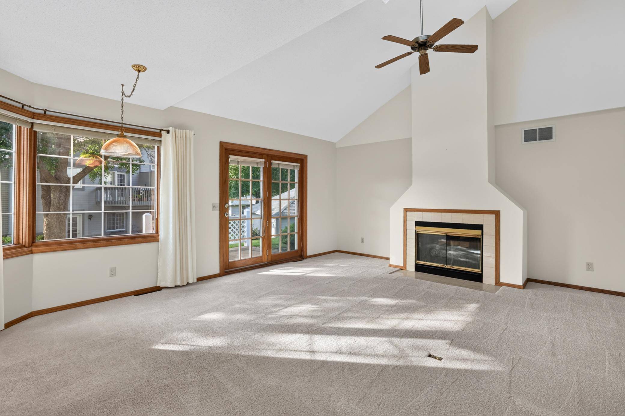 2801 Riverwood LN NW, Rochester, MN 55901