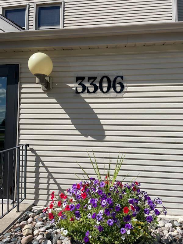 3306 Village Green BLVD #302, Moorhead, MN 56560