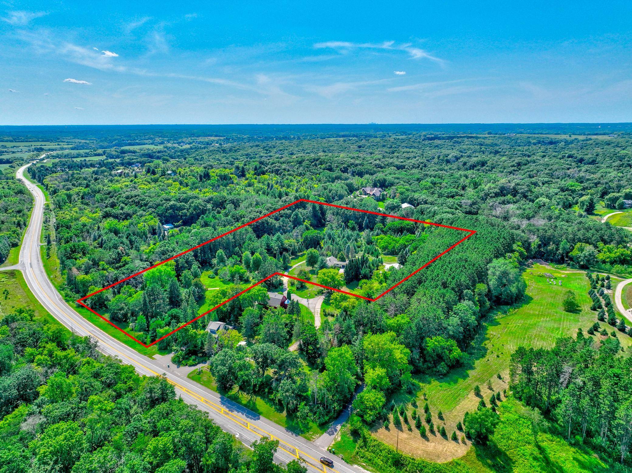 12860 Saint Croix TRL N, Stillwater, MN 55082