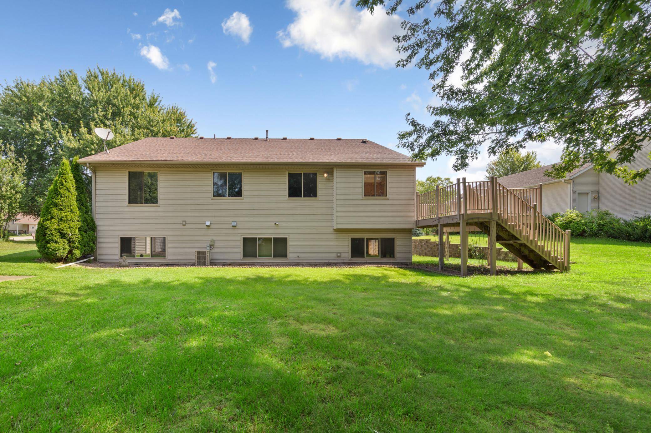 1160 Greenleaf RD, Owatonna, MN 55060