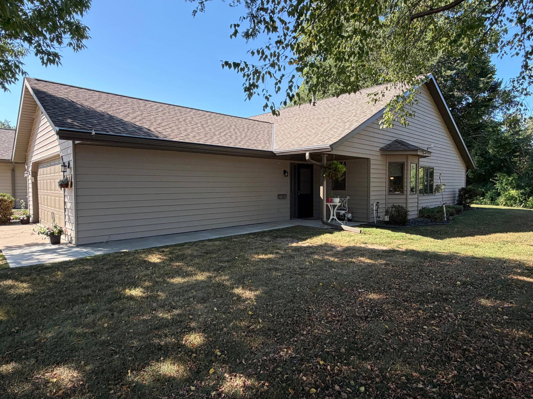 657 Hi Park AVE, Red Wing, MN 55066