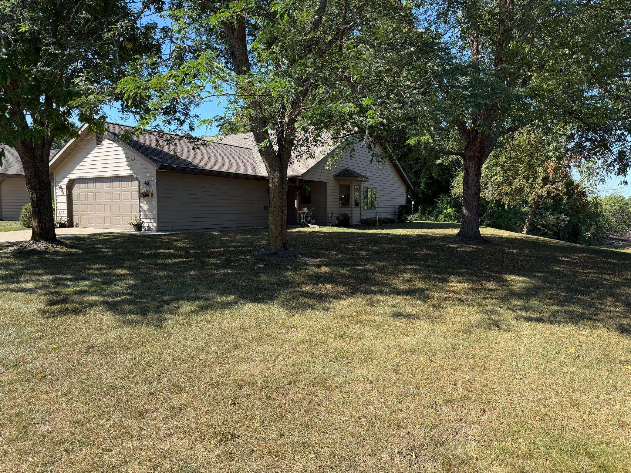 657 Hi Park AVE, Red Wing, MN 55066