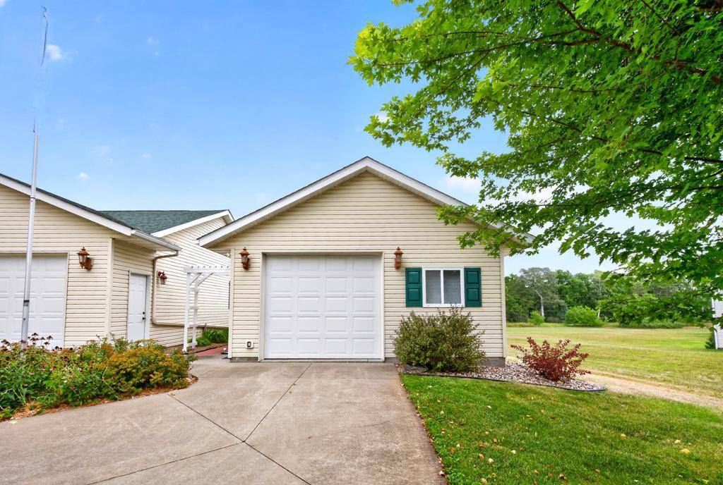 31518 Lakeview DR, Lake City, MN 55041