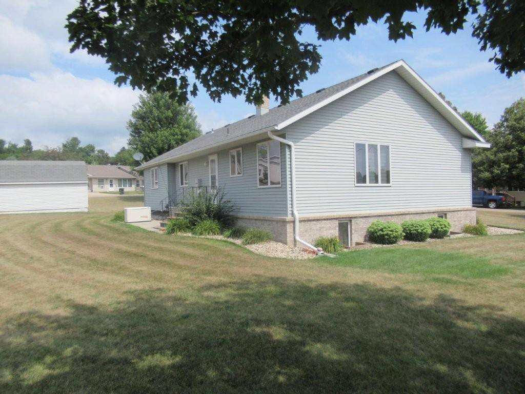 241 6th ST, Chandler, MN 56122