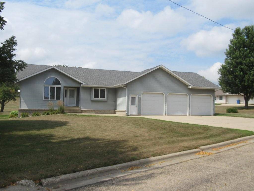 241 6th ST, Chandler, MN 56122