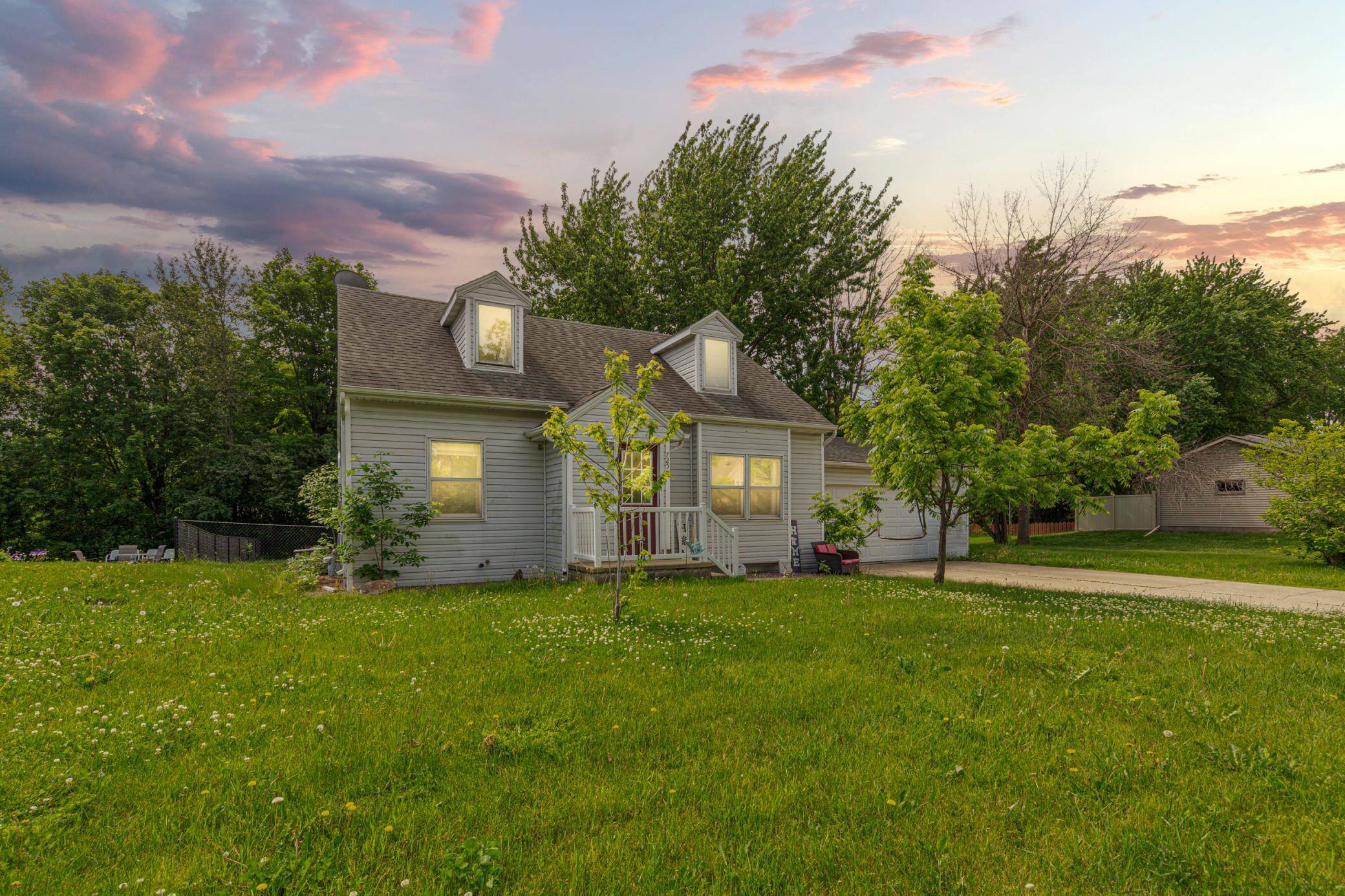 725 Mineral Sp RD NE, Owatonna, MN 55060
