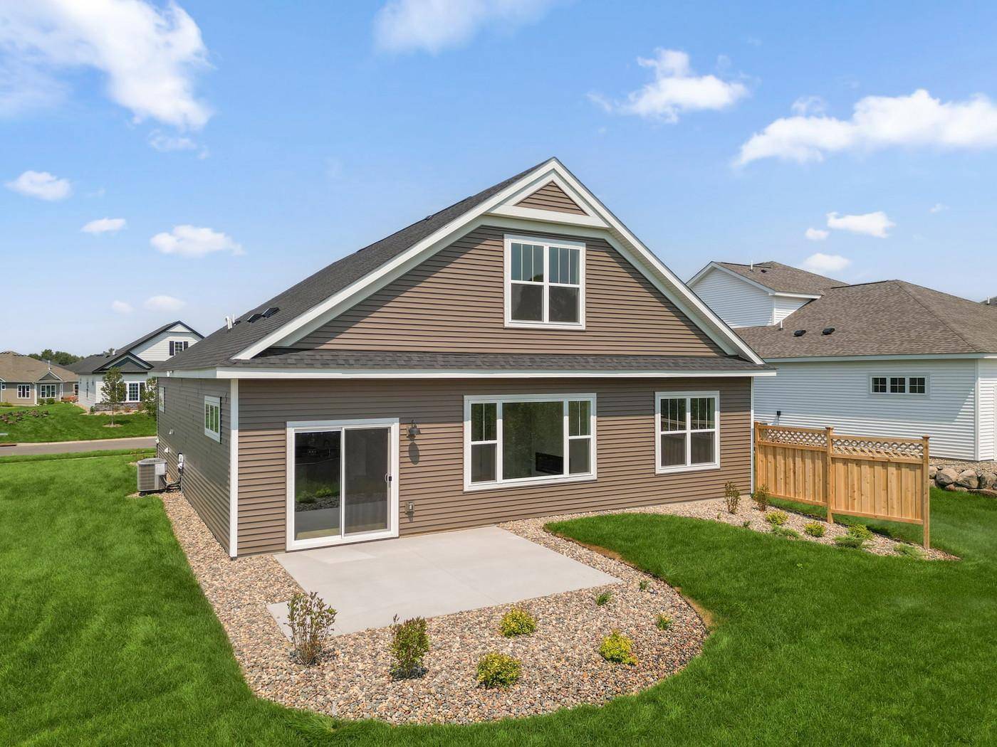 6189 157th ST N, Hugo, MN 55038