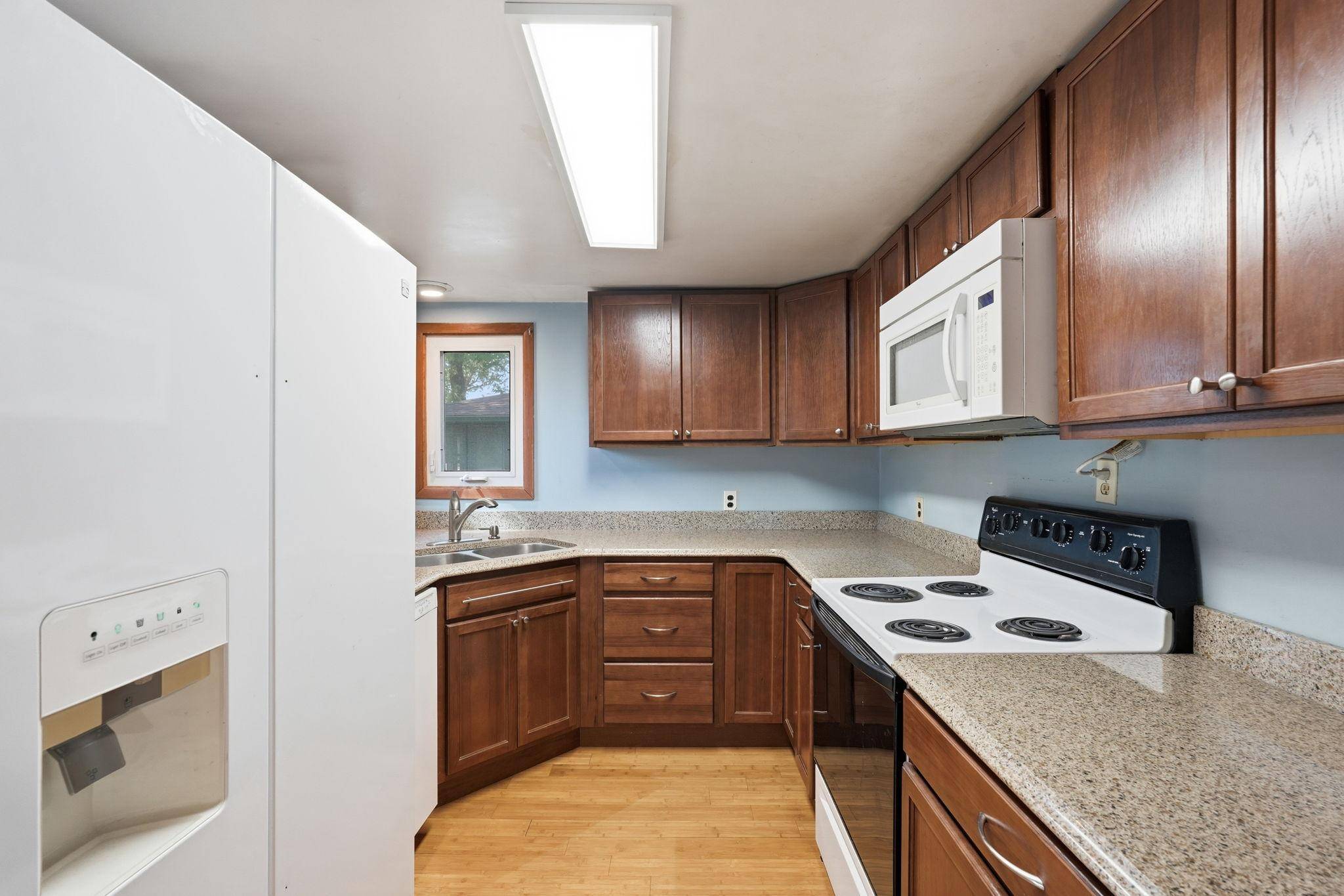 518 N Pearl ST, River Falls, WI 54022