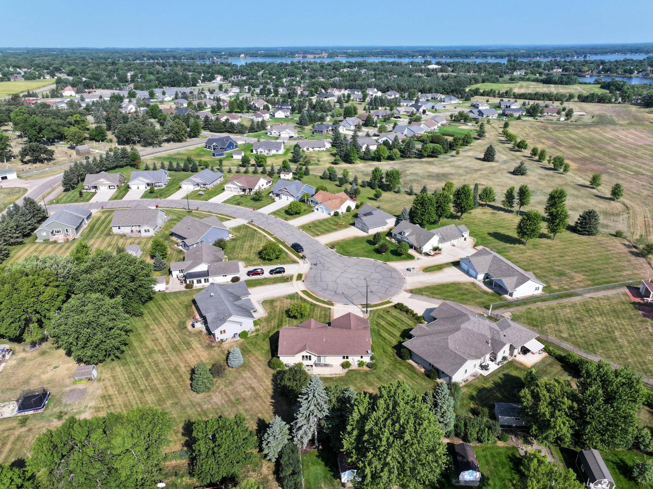 630 Dewberry LN, Alexandria, MN 56308