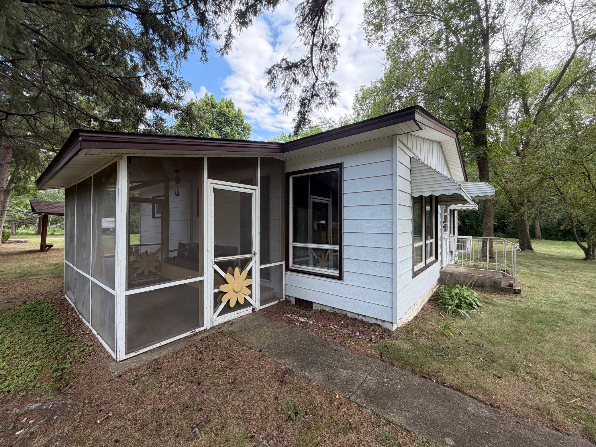 5540 102nd AVE SE, Clear Lake, MN 55319