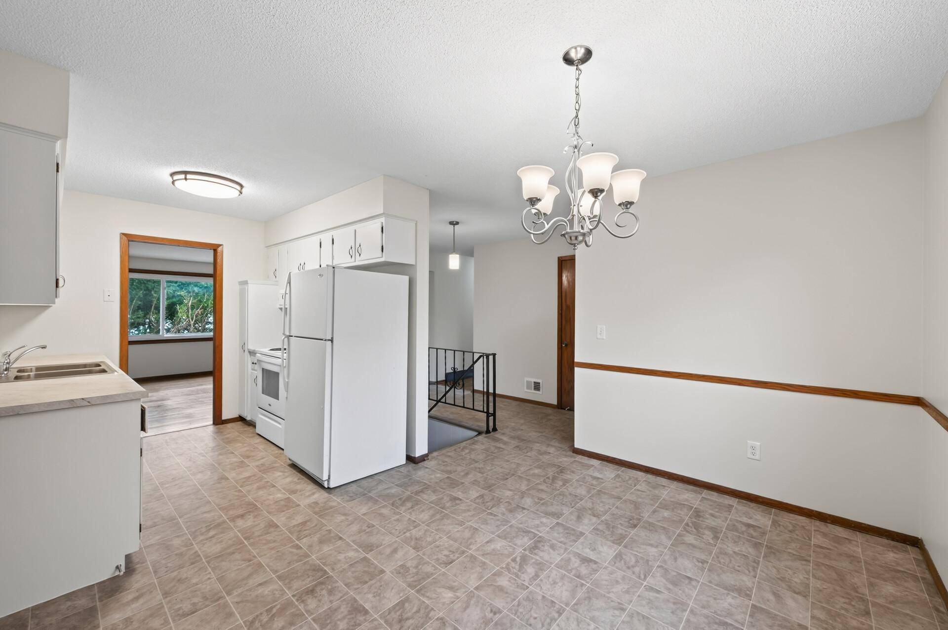 5400 80th AVE N, Brooklyn Park, MN 55443