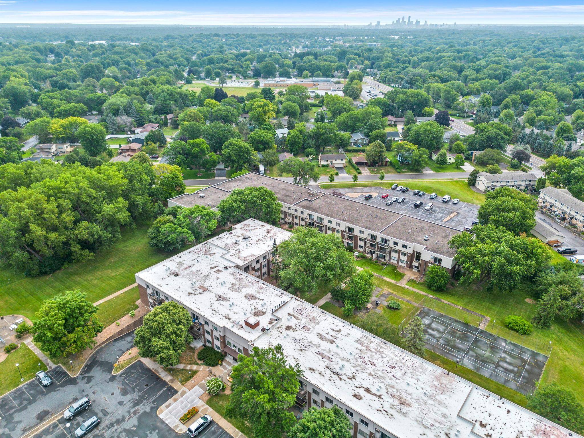 2801 Flag AVE N #204, New Hope, MN 55427