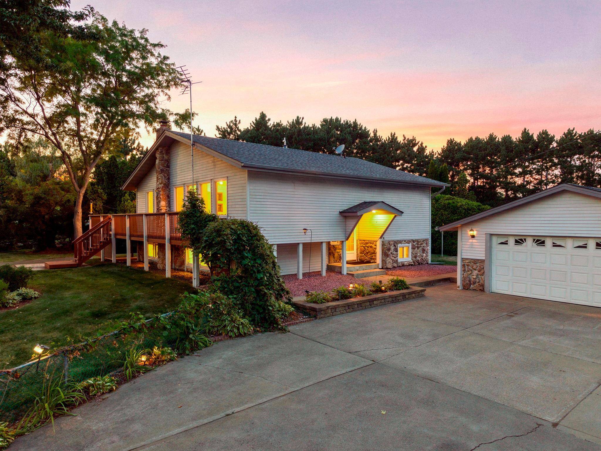 465 NE 265th AVE, Isanti, MN 55040