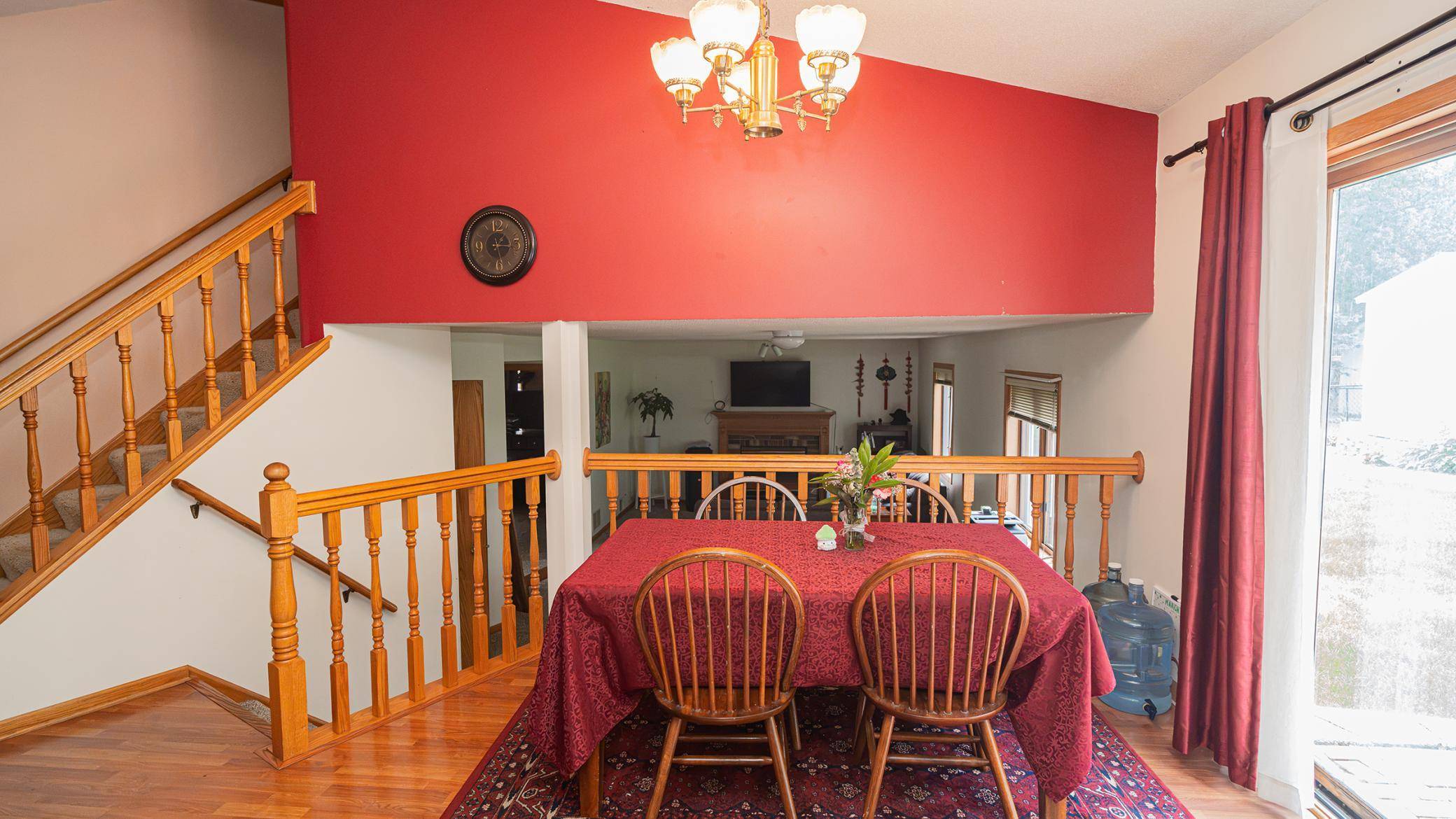 2205 Jennifer CT, North Saint Paul, MN 55109