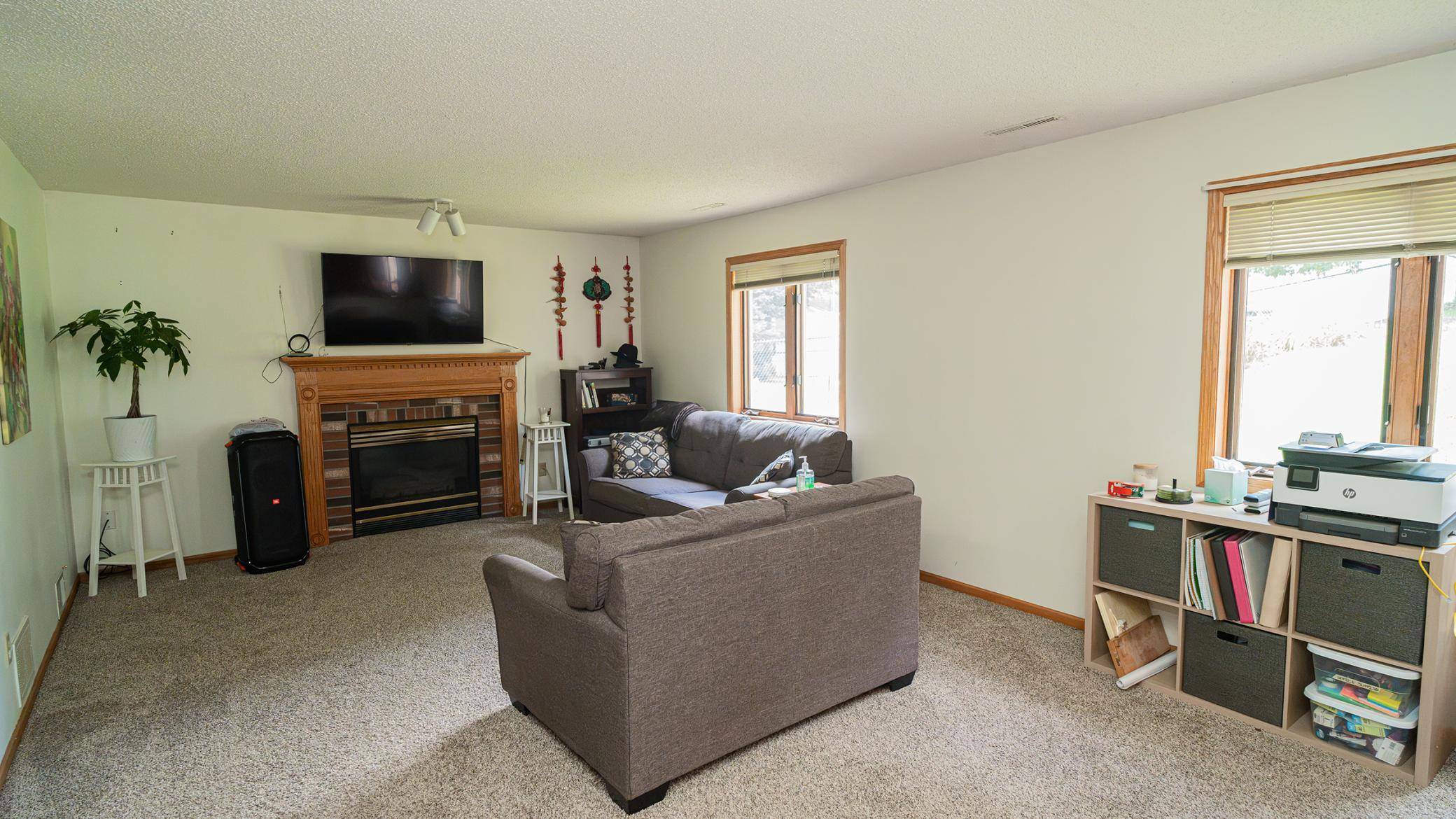 2205 Jennifer CT, North Saint Paul, MN 55109