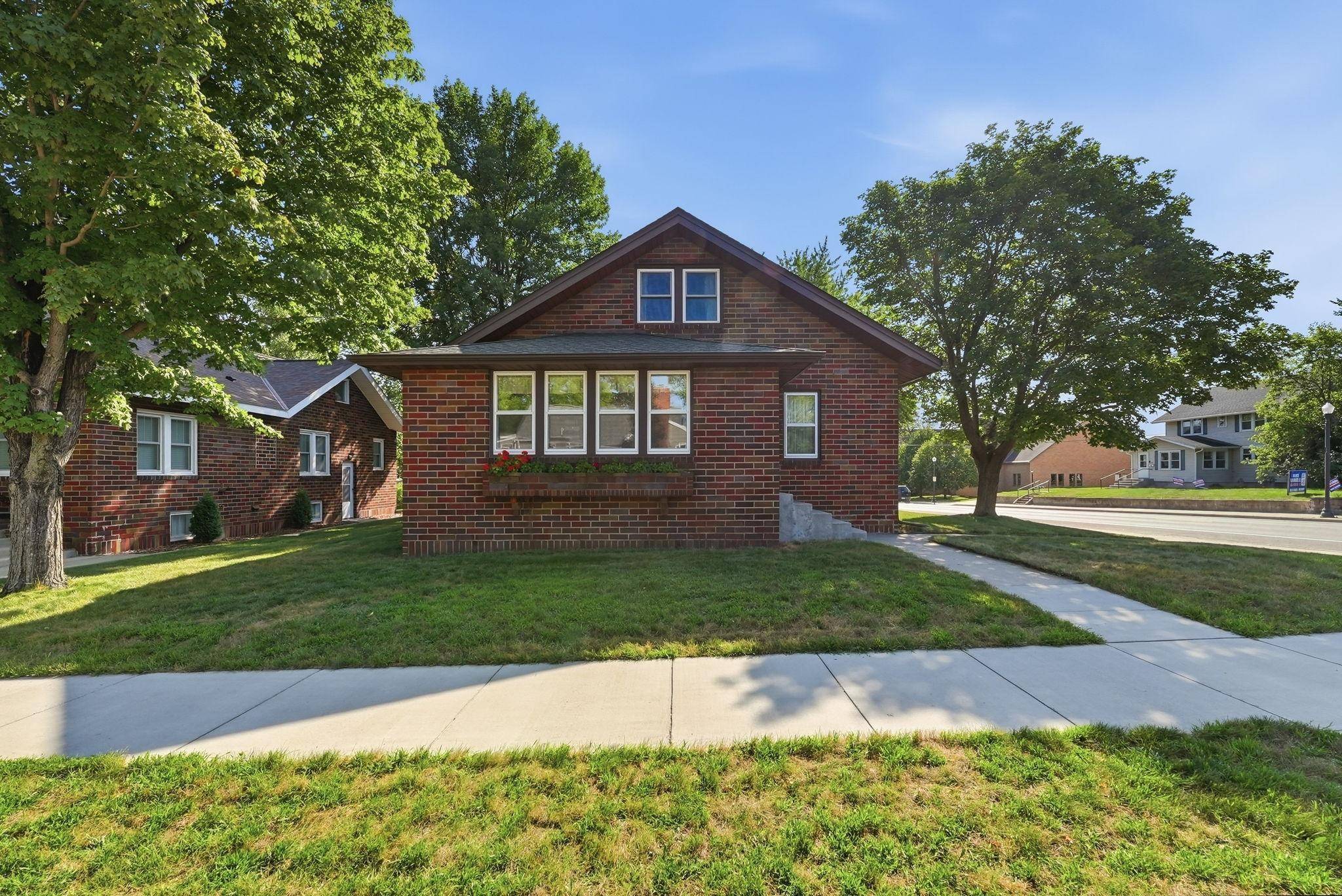 231 Maple ST, Sauk Centre, MN 56378