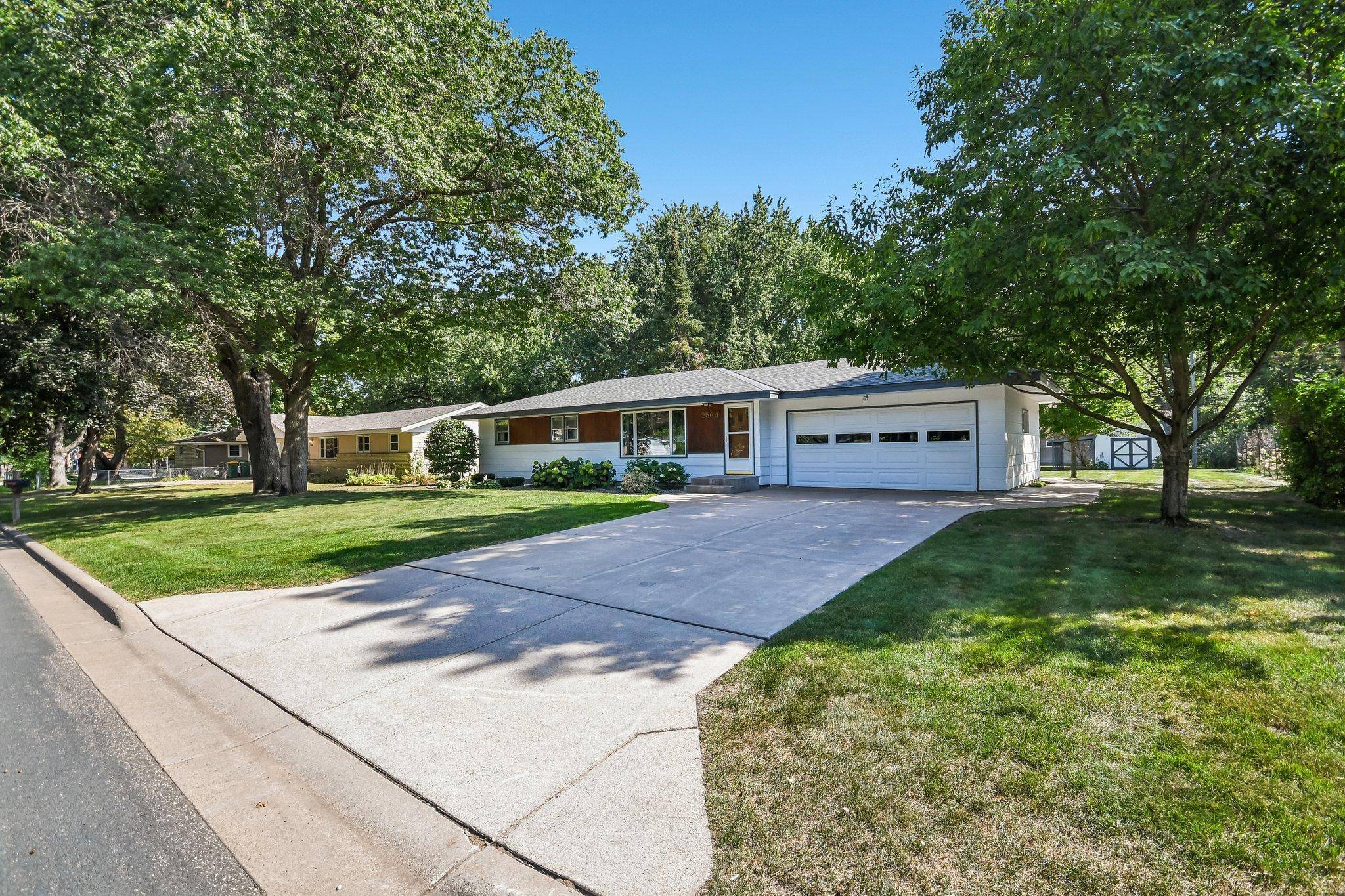 2564 Ardan AVE, Mounds View, MN 55112